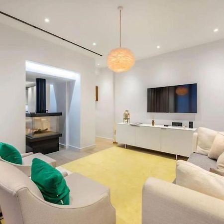 Posh 3 Bedroom Flat With Terrace And Indoor Fireplace In Mayfair, Near Hyde Park Londen Buitenkant foto