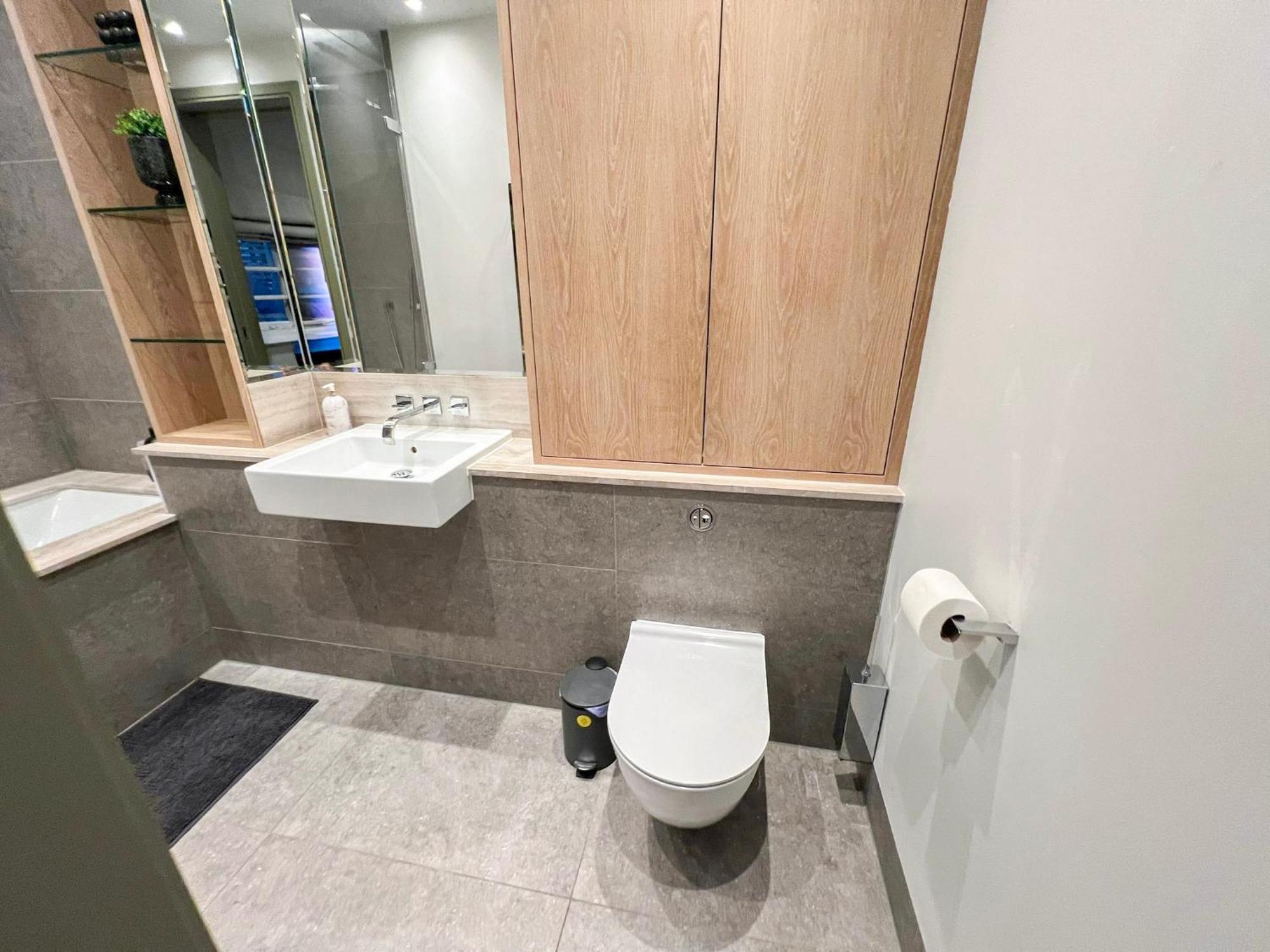Posh 3 Bedroom Flat With Terrace And Indoor Fireplace In Mayfair, Near Hyde Park Londen Buitenkant foto