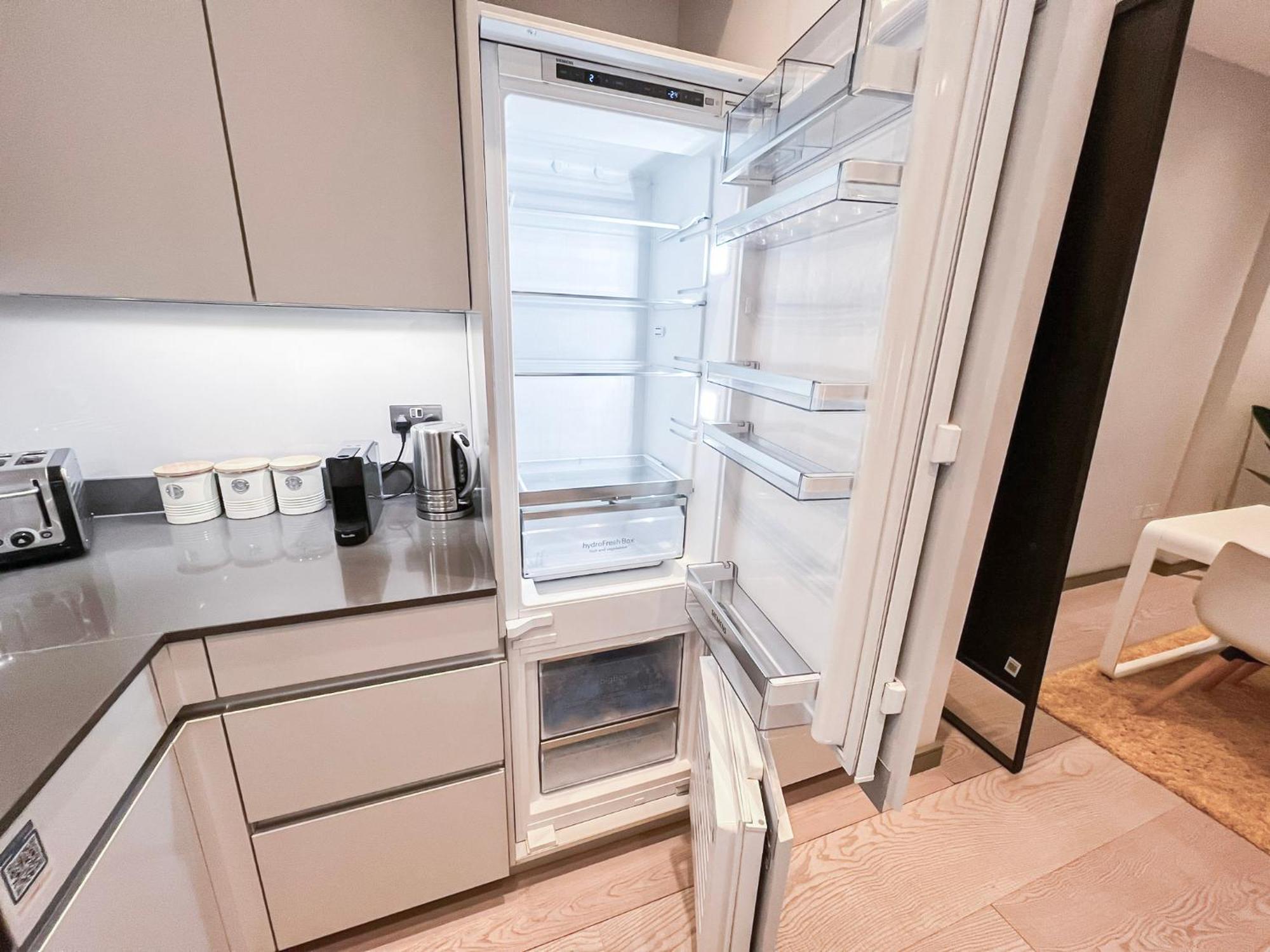 Posh 3 Bedroom Flat With Terrace And Indoor Fireplace In Mayfair, Near Hyde Park Londen Buitenkant foto
